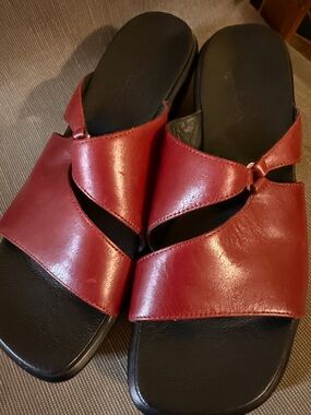 Clarks Burgundy Leather Slide Sandals